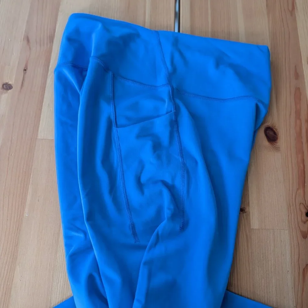 lululemon athletica Bright Blue Capri Leggings